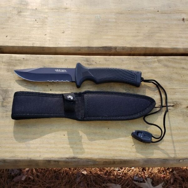 10in Survival Knife on wood
