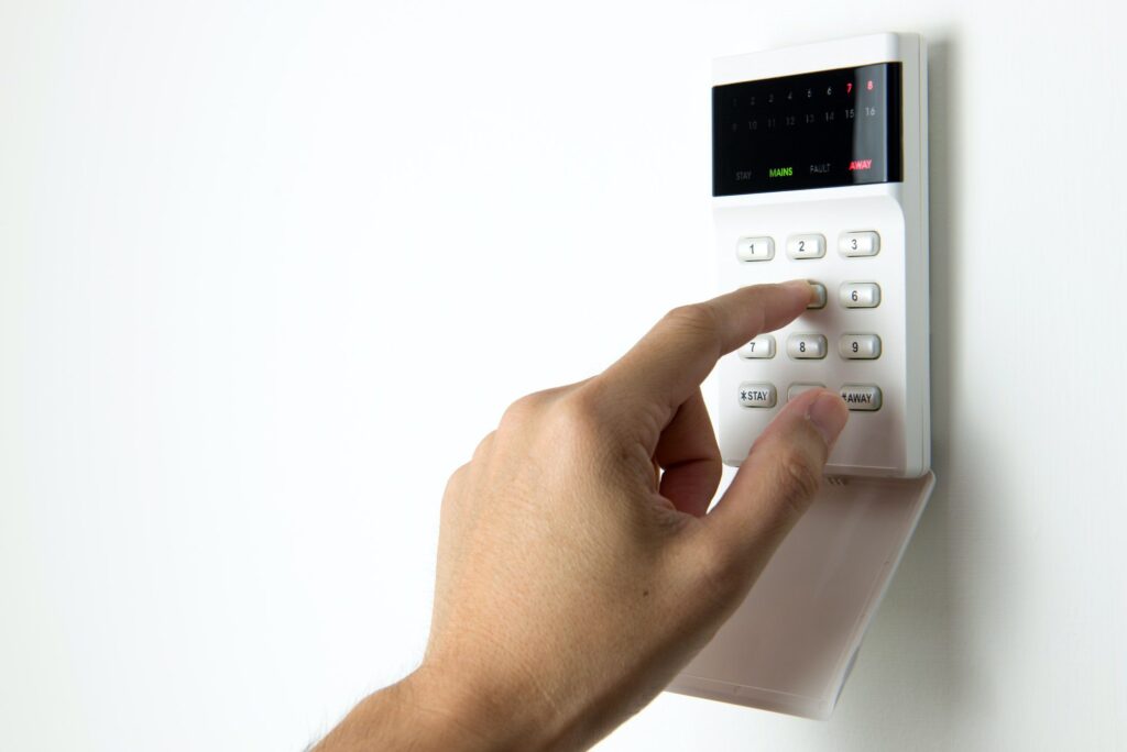 Try Home alarm system to fortify your home against home invasion